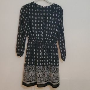 Long-sleeved Black & Cream Dress